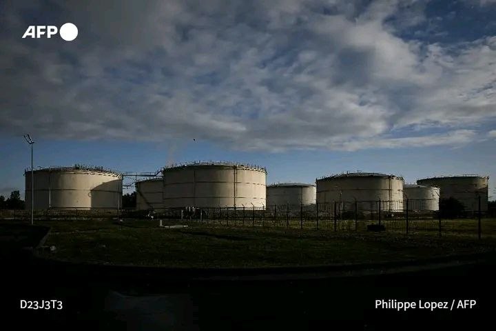 Crise énergétique : 325 millions de barils de réserves stratégiques déjà libérés, annonce l’AIE